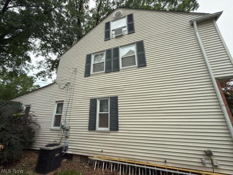 4800 Westbourne Road Cleveland OH 44124