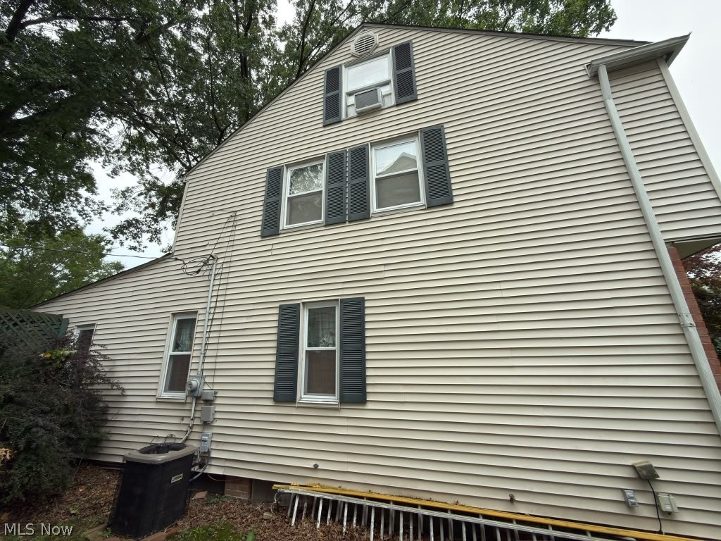 4800 Westbourne Road Cleveland OH 44124