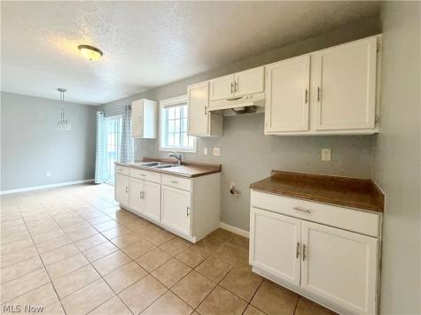 2107 Randall Street Lorain OH 44052