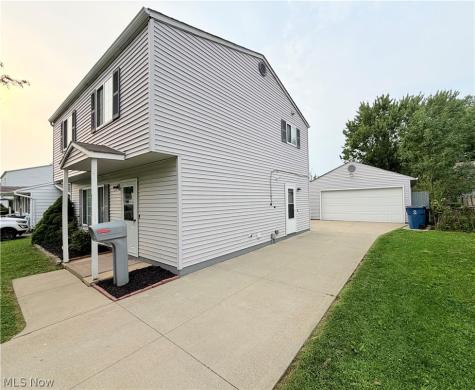 2107 Randall Street Lorain OH 44052