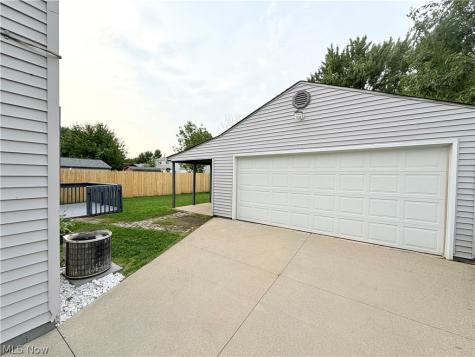 2107 Randall Street Lorain OH 44052