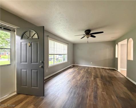 2107 Randall Street Lorain OH 44052