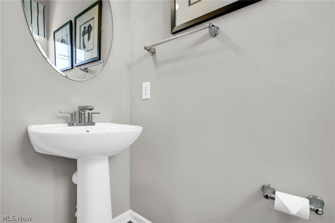 1024 Kadas Lane Wooster OH 44691