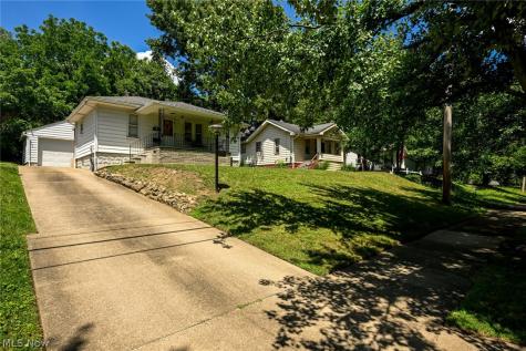 274 E Park Boulevard Akron OH 44305