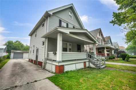 3293 W 99th Street Cleveland OH 44102