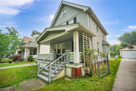 3293 W 99th Street Cleveland OH 44102