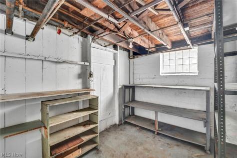 3293 W 99th Street Cleveland OH 44102