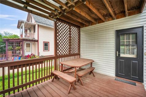 3293 W 99th Street Cleveland OH 44102
