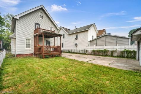3293 W 99th Street Cleveland OH 44102