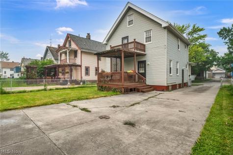 3293 W 99th Street Cleveland OH 44102