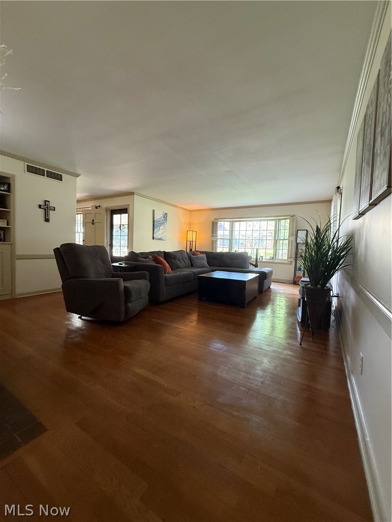 1939 Fulton Drive Coshocton OH 43812