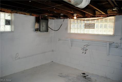 13402 Alvin Avenue Garfield Heights OH 44105