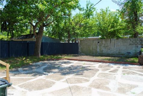 13402 Alvin Avenue Garfield Heights OH 44105