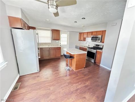 168 Henry Street Bedford OH 44146