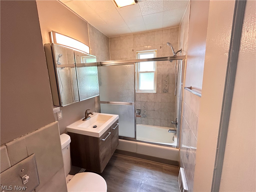 168 Henry Street Bedford OH 44146