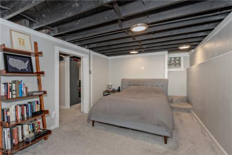 1127 Gordon Road Lyndhurst OH 44124