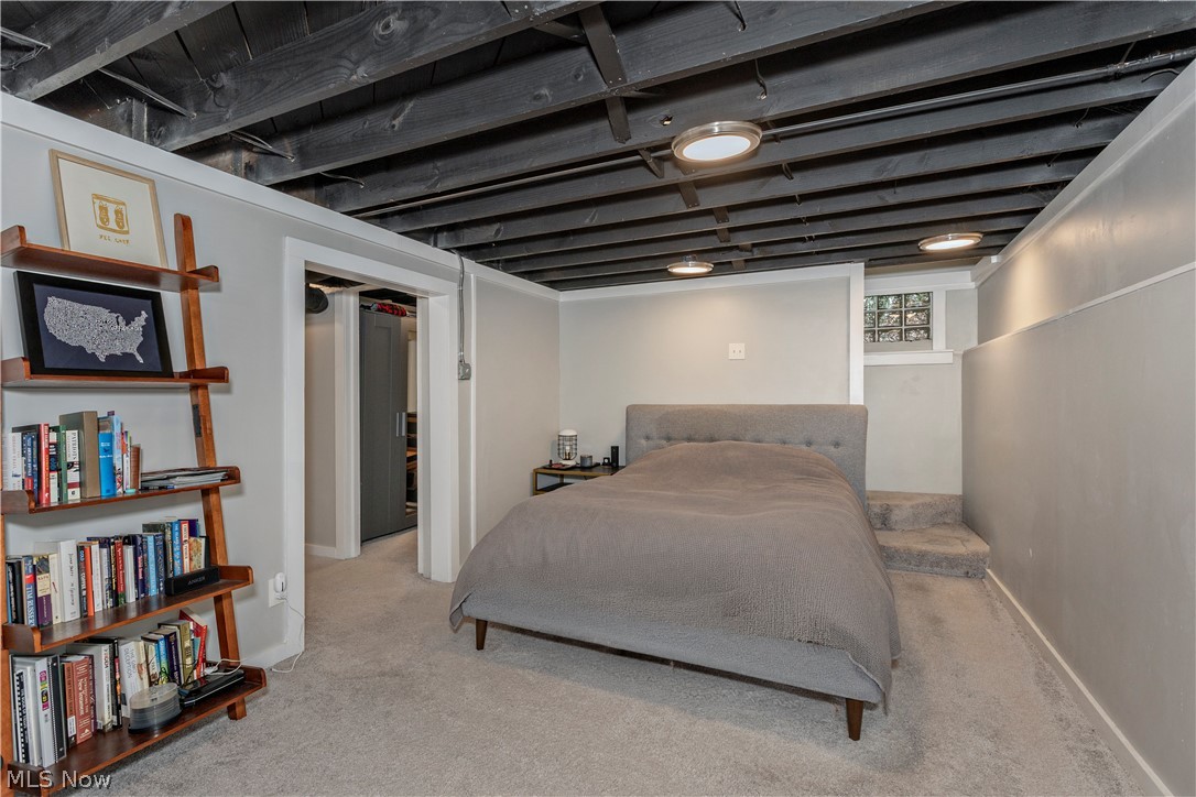 1127 Gordon Road Lyndhurst OH 44124
