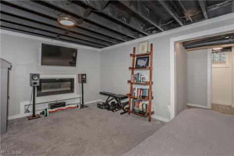 1127 Gordon Road Lyndhurst OH 44124