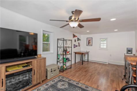 1127 Gordon Road Lyndhurst OH 44124
