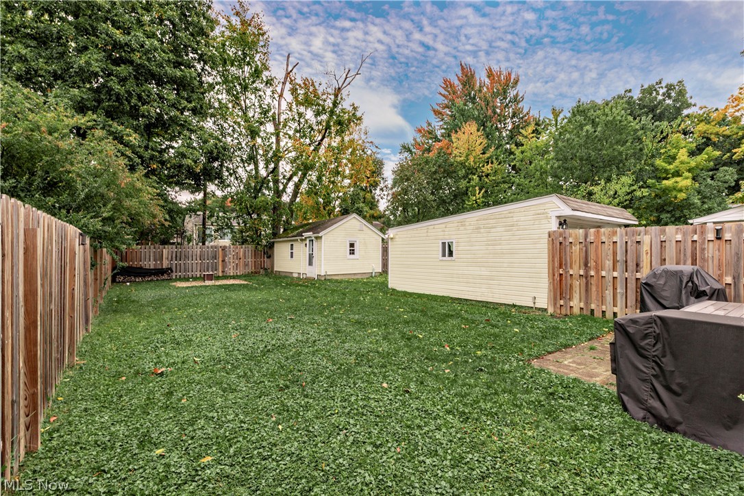 1127 Gordon Road Lyndhurst OH 44124
