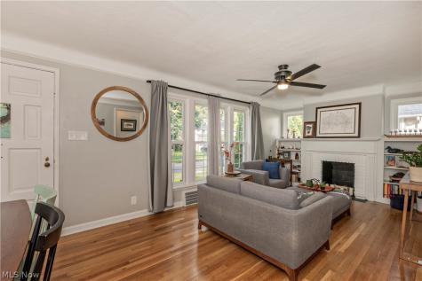1127 Gordon Road Lyndhurst OH 44124