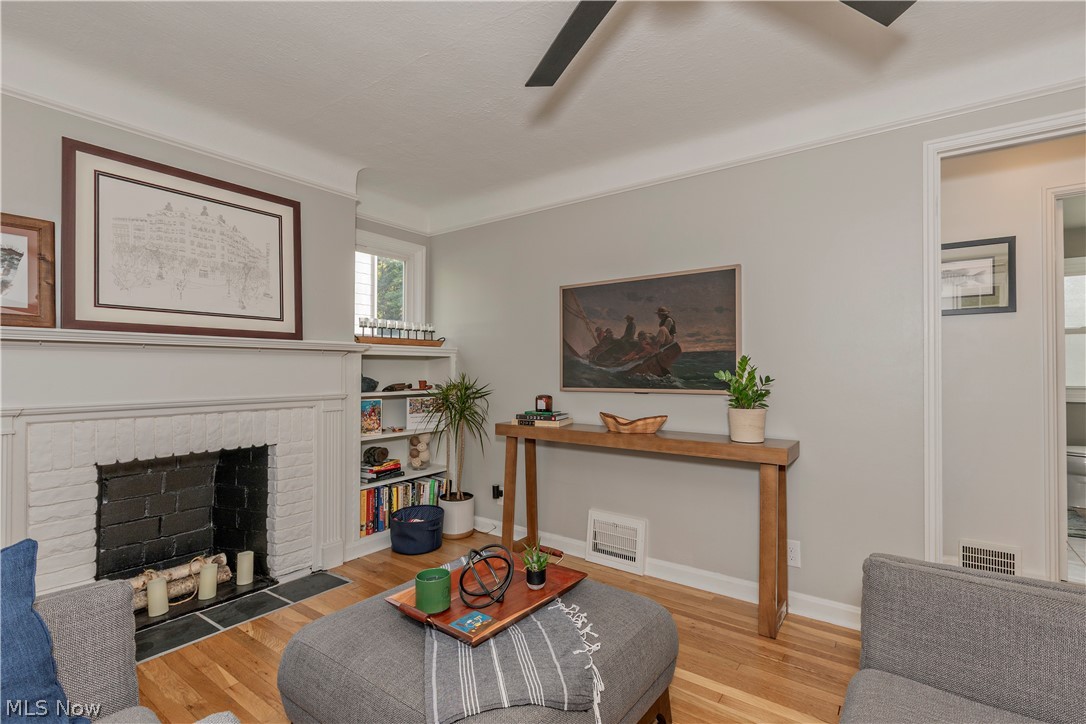 1127 Gordon Road Lyndhurst OH 44124