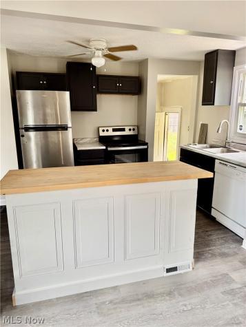 2322 21st Street NE Canton OH 44705
