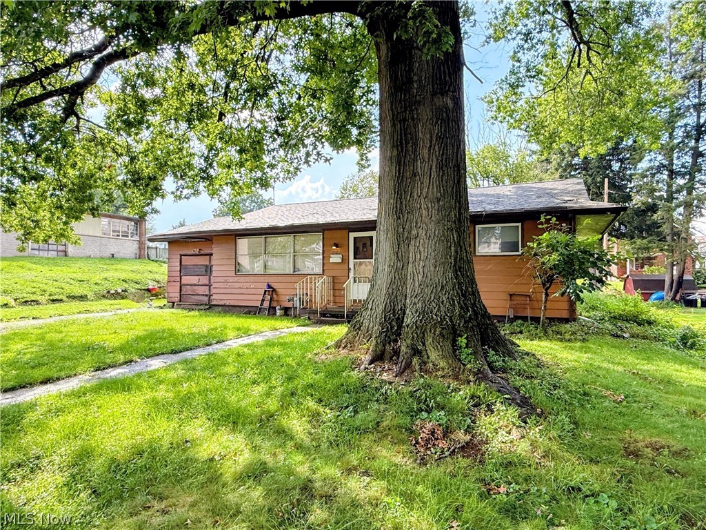 846 2nd Street SE New Philadelphia OH 44663