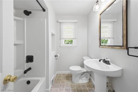 8021 Middlesex Road Mentor OH 44060