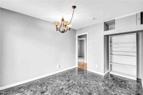 5763 Somerdale Avenue Brook Park OH 44142