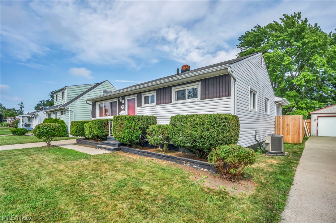 5763 Somerdale Avenue Brook Park OH 44142