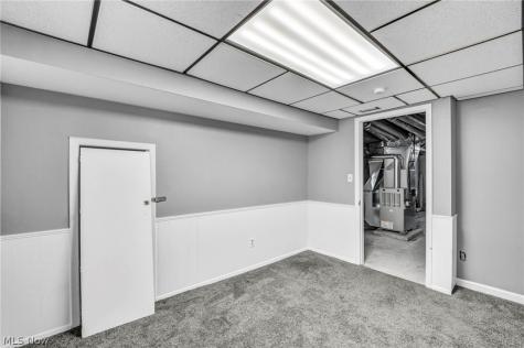 5763 Somerdale Avenue Brook Park OH 44142