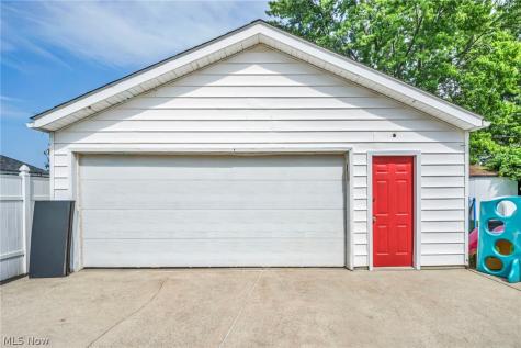 5763 Somerdale Avenue Brook Park OH 44142
