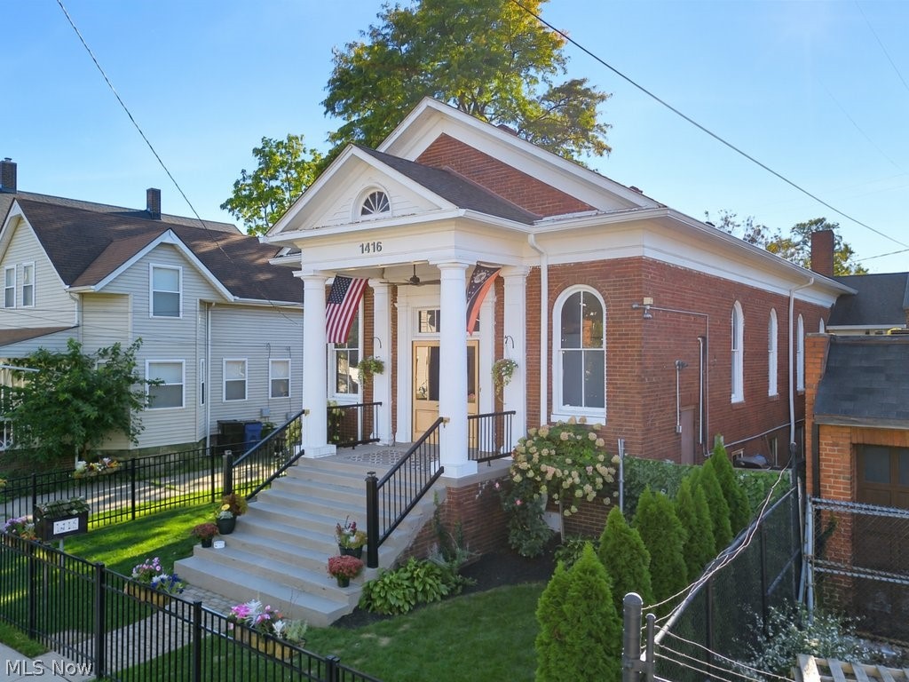 1416 W 57th Street Cleveland OH 44102