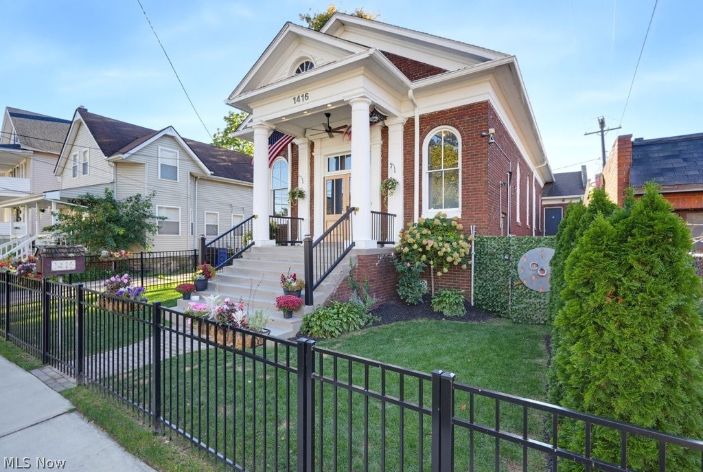 1416 W 57th Street Cleveland OH 44102