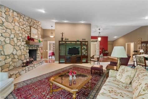 3200 Croydon Drive NW Canton OH 44718