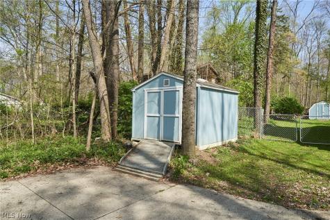 3097 Baughman Road Clinton OH 44216