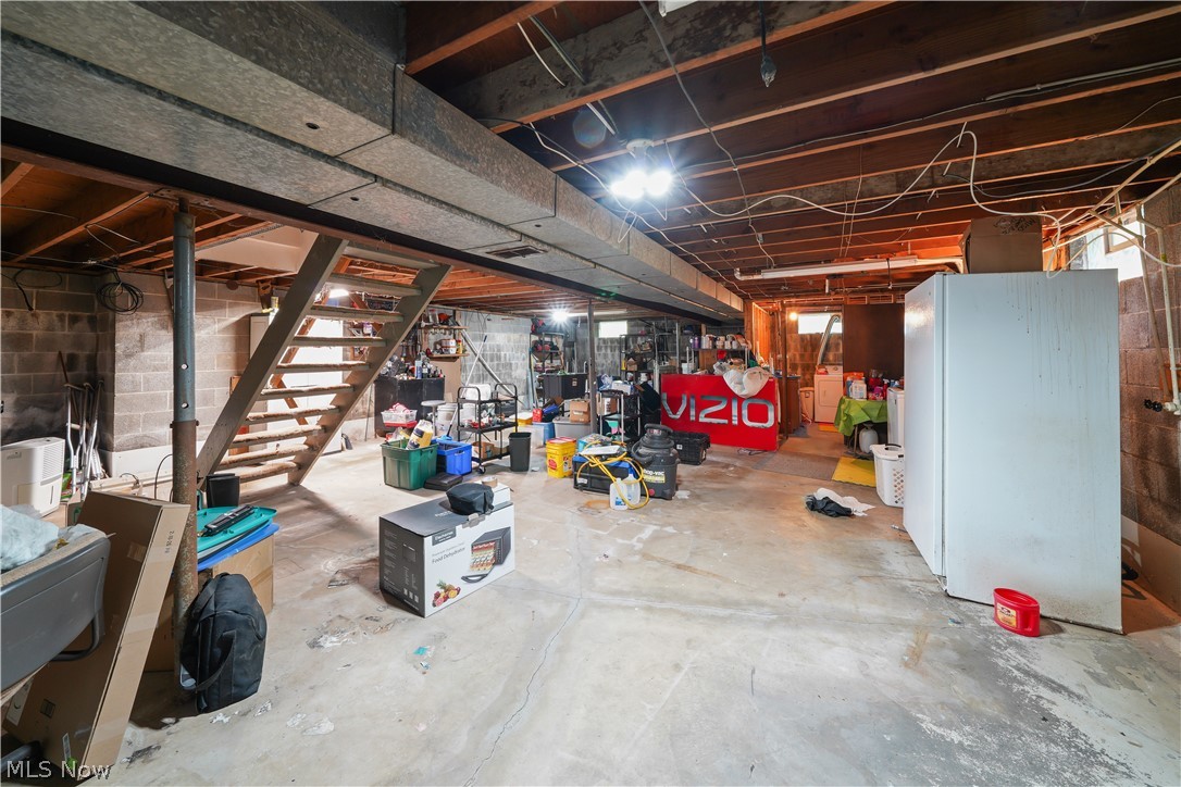9621 Wolfe Road Windham OH 44288
