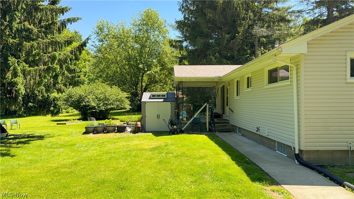 9621 Wolfe Road Windham OH 44288