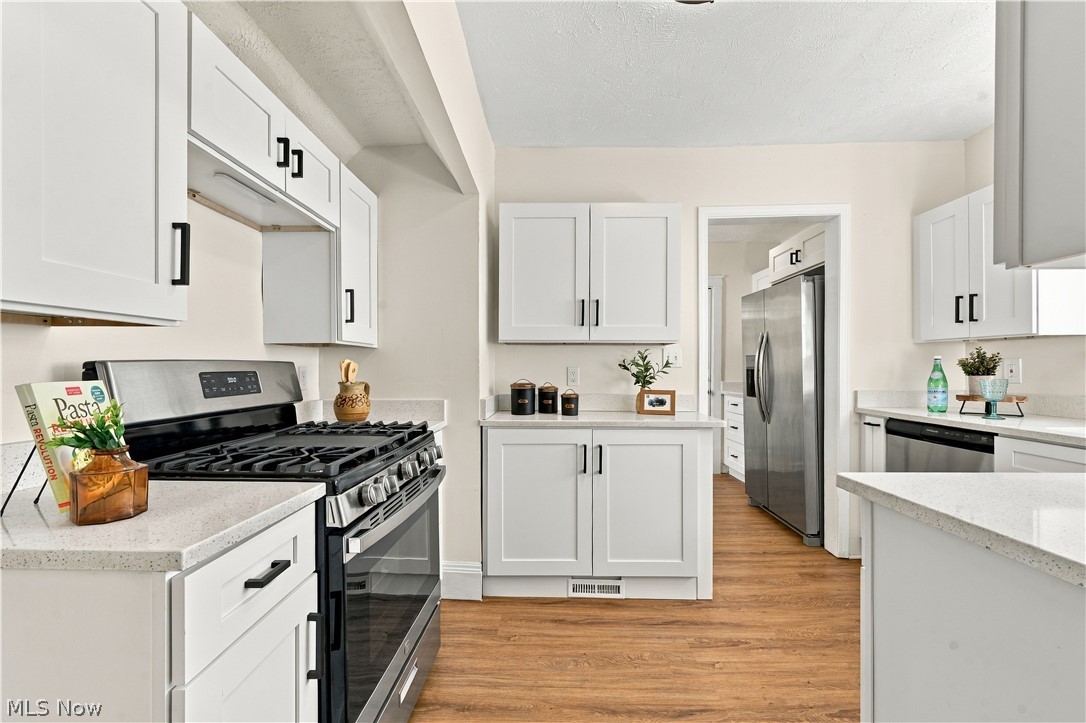 2119 Hampstead Road Cleveland Heights OH 44118