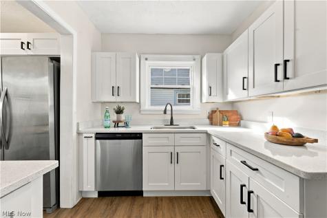 2119 Hampstead Road Cleveland Heights OH 44118