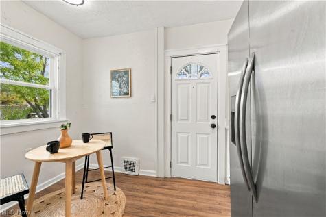 2119 Hampstead Road Cleveland Heights OH 44118