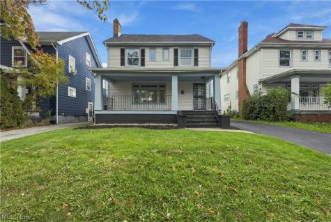 2119 Hampstead Road Cleveland Heights OH 44118