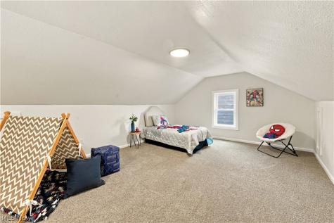 2119 Hampstead Road Cleveland Heights OH 44118