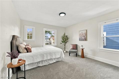 2119 Hampstead Road Cleveland Heights OH 44118