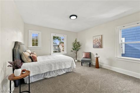 2119 Hampstead Road Cleveland Heights OH 44118