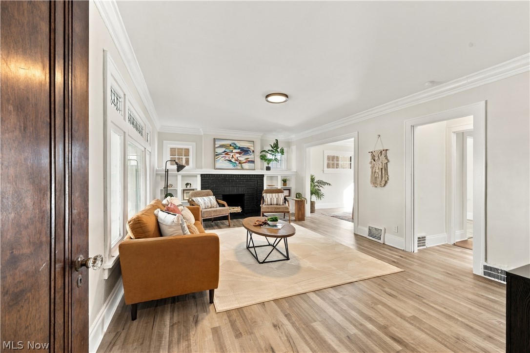 2119 Hampstead Road Cleveland Heights OH 44118