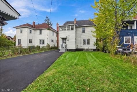 2119 Hampstead Road Cleveland Heights OH 44118