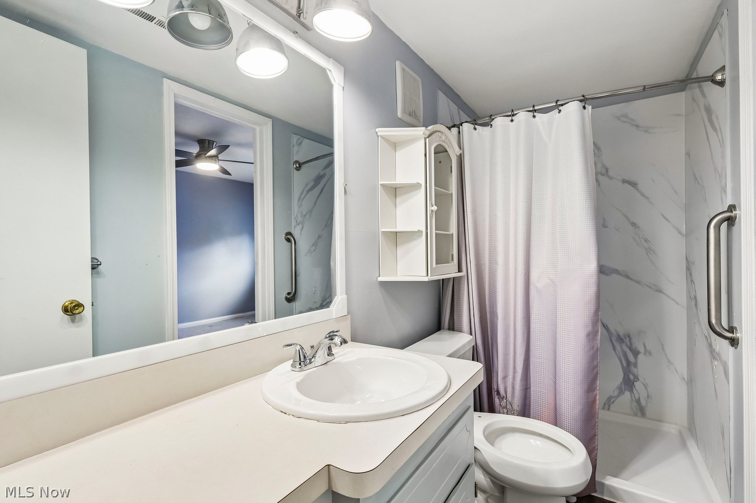 32825 W Nimrod Street Solon OH 44139