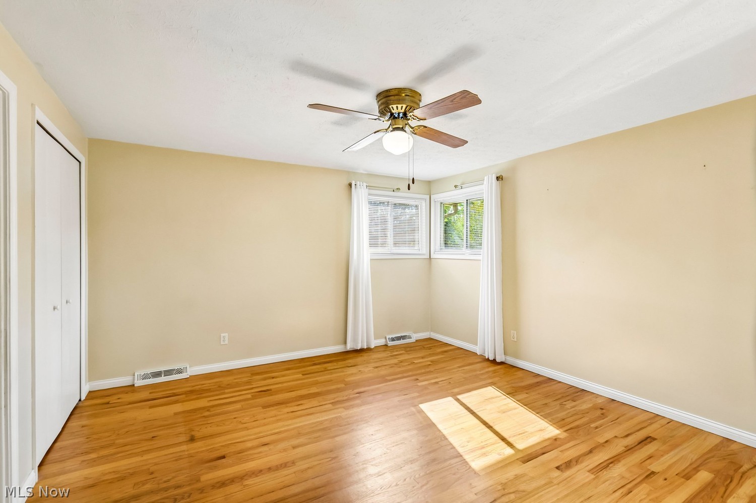 32825 W Nimrod Street Solon OH 44139